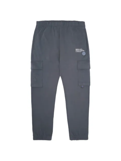AAPE BY *A BATHING APE® Moonface patch cargo trousers Grey AAPPTMA642XXL