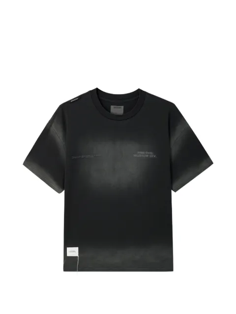 Musium Div. faded-effect logo-print T-shirt Black MMUTEM01178X