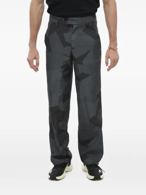 Neil Barrett Liam camouflage-print trousers Grey PBPA080YU0313515