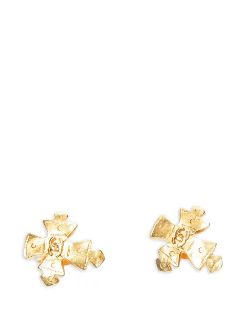 CHANEL Pre-Owned CC Cross earrings Gold 94P