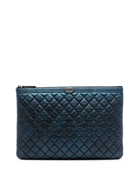 CHANEL Pre-Owned 2015-2016 Large Quilted Metallic Lambskin Boy O Case clutch bag Blue AZ33SPG3URYPOAL1
