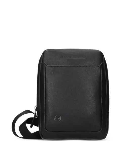 PIQUADRO logo-plaque leather crossbody bag Black CA3084B3