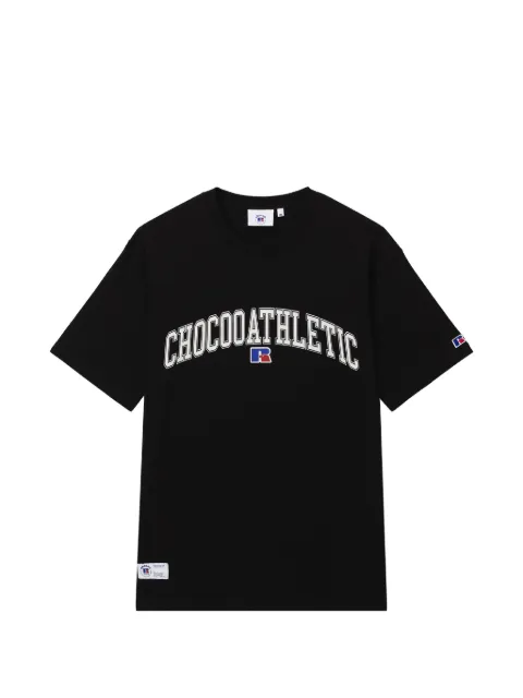 CHOCOOLATE logo-print short-sleeve T-shirt Black B1XTEM00729X