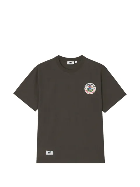 CHOCOOLATE graphic-patch T-shirt Brown B1XTEM00724X
