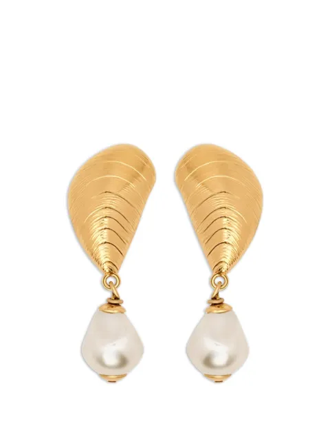 Oscar de la Renta mussel pearl drop clip-on earrings Gold P26J953PRL