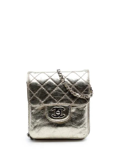 CHANEL Pre-Owned 2012 Quilted Metallic Aged Calfskin Clams Wallet on Chain crossbody bag Gold VIPZ92N932VT8CA1