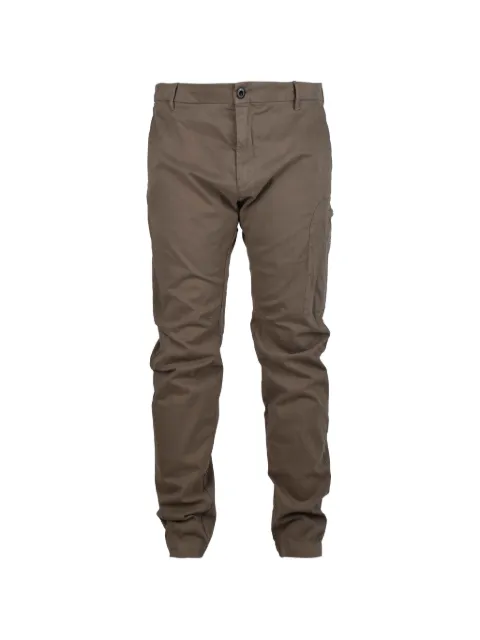 C.P. Company logo-patch tapered cargo pants Brown 17CMPA200A005529G