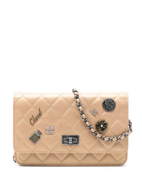 CHANEL Pre-Owned 2014-2015 Quilted Aged Calfskin Reissue 2.55 Lucky Charms Wallet On Chain crossbody bag Neutrals 3V0FREGDQ18ON8BH