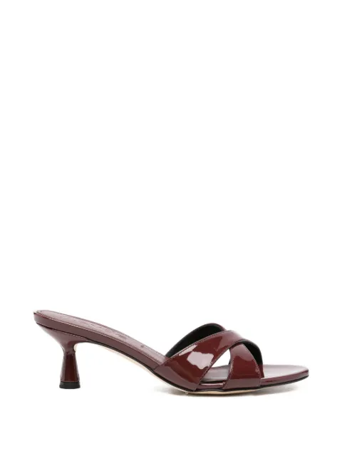 Aeyde cross-over patent-finish sandals Red A11HS0560005012126