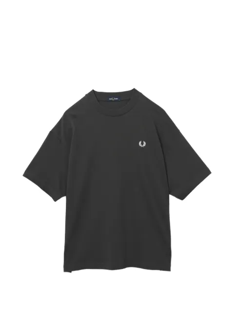 Fred Perry logo-print T-shirt Grey FFHKFPXTEM2474XMQCCD00M