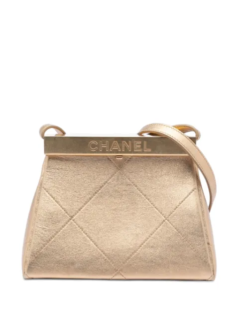 CHANEL Pre-Owned 2019 Small Calfskin Kiss Lock Frame Bag crossbody bag Gold ZZX8K2UC1YER1IMQ