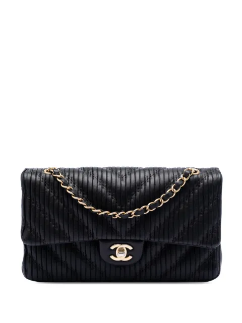 CHANEL Pre-Owned 2018 Medium Classic Chevron Calfskin Pleated Double Flap shoulder bag Black 2VKEMSTNPZD9N29O