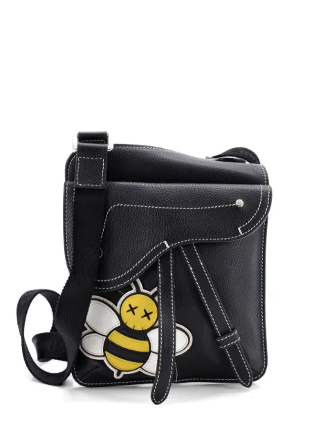 Christian Dior Pre-Owned KAWS Saddle Flat Messenger Bag Leather with Applique crossbody bag Black KUGEDNQ9OZQOWU6L