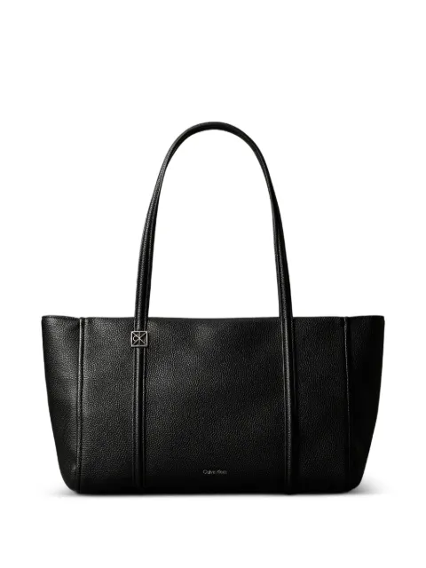 Calvin Klein logo-plaque pebbled tote bag Black LV04F3424GUB1