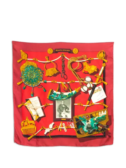Hermès Pre-Owned 1997 printed silk scarf Red 15016434