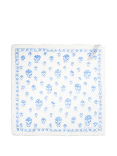 Alexander McQueen skull-print plissé scarf White 8670853001Q