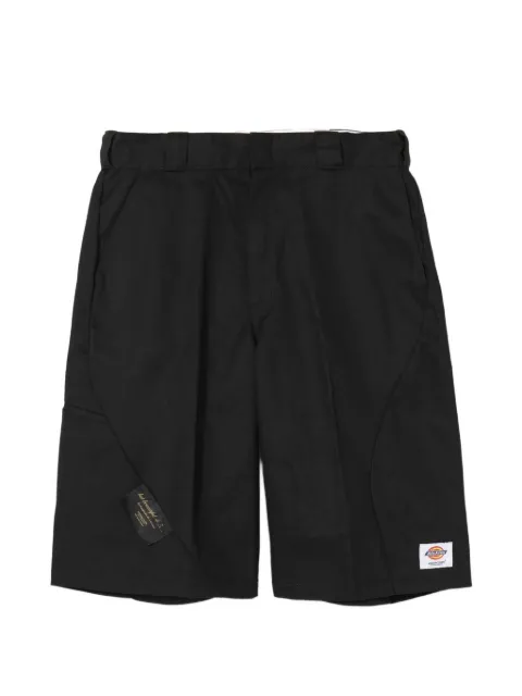 Undercover x Dickies asymmetric-stitch logo-patch shorts Black UC1F4509BLK