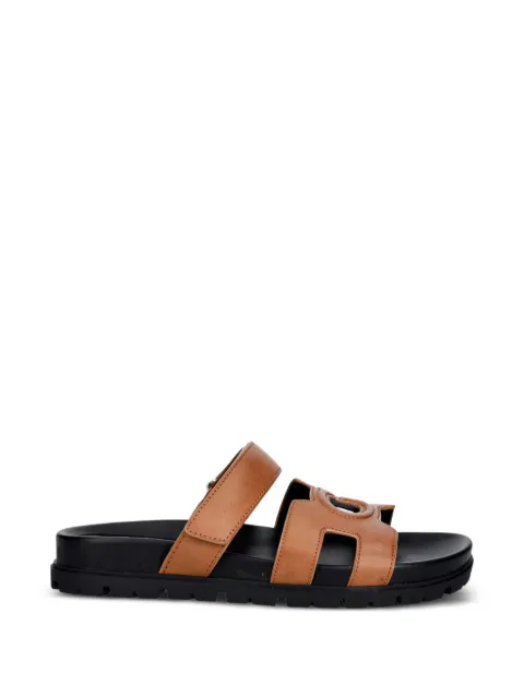 GUESS USA Fashiey logo-patch touch-strap sandals Brown FLJFASELE03