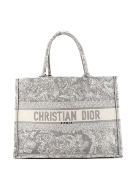 Christian Dior Pre-Owned Book Embroidered Canvas Medium tote bag Grey UI631WDM23IJDCMA