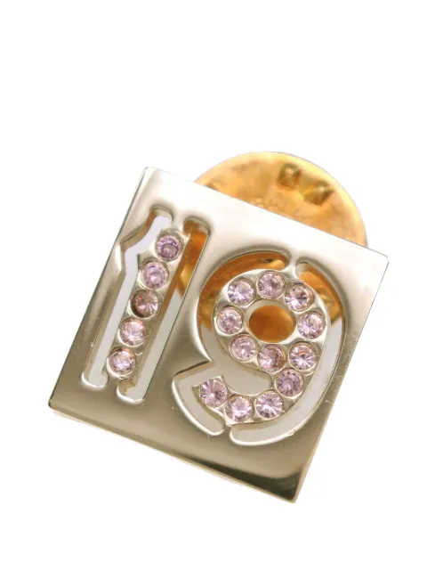 CHANEL Pre-Owned 2000-2015 Gold Plated Rhinestone No 19 Pin Badge Brooch costume brooch Gold 7ZV22RNKEKLRBBAO