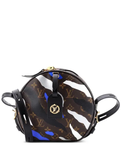 Louis Vuitton Pre-Owned Boite Chapeau Souple Bag Limited Edition LOL League of Legends Monogram Canvas MM crossbody bag Brown MBDWH9XDXOYAF6TI