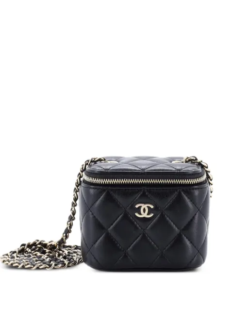 CHANEL Pre-Owned Classic Vanity Case with Chain Quilted Lambskin Mini crossbody bag Black A7LM8GHEOU19IEET