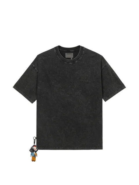 Musium Div. embossed-detail T-shirt Black MMUTEM01163X