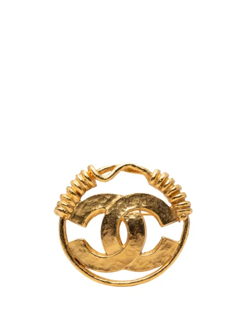 CHANEL Pre-Owned 1994 Gold Plated CC Spring Round Brooch costume brooch Gold WZETOTQKH8LGX7J8