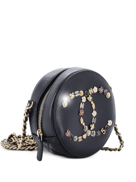 CHANEL Pre-Owned Lucky Charms Round With Chain Embellished Lambskin clutch bag Black PWN3MBCUZCCQ1OEN