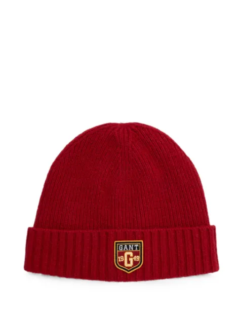 Gant logo-patch ribbed-knit beanie hat Red 9910038