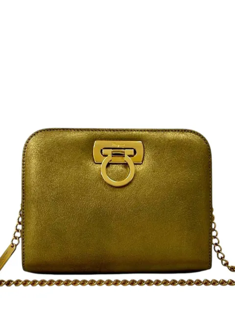 Ferragamo Pre-Owned 1990-2000 Metallic Leather Gancini Chain crossbody bag Gold NO5WMKOSBE5K97ZL