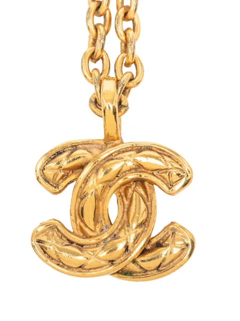 CHANEL Pre-Owned 1970-1980 Gold Plated Quilted CC Pendant Necklace costume necklace Gold EGLTWDFO0FXFHS9K