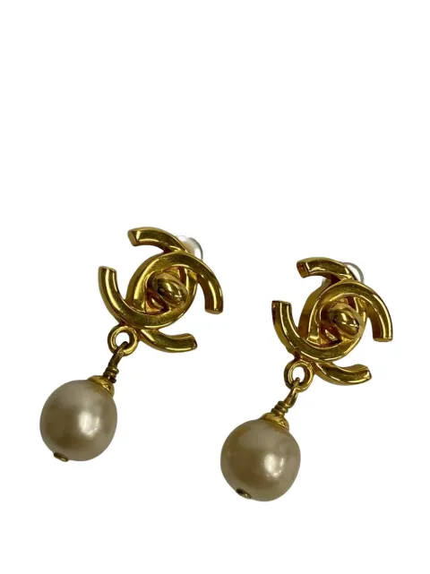 CHANEL Pre-Owned 1997 Gold Plated Faux Pearl CC Turnlock Clip On Earrings costume earrings White 2SEVA571GN64UX73