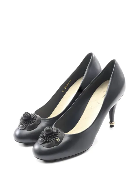 CHANEL Pre-Owned 1986-1988 Camellia lambskin pumps Black 1049097