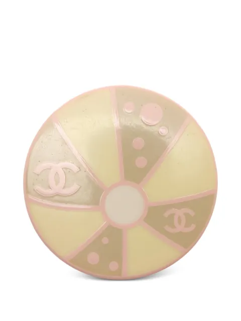 CHANEL Pre-Owned 1986 CC-logo brooch Neutrals 1047346