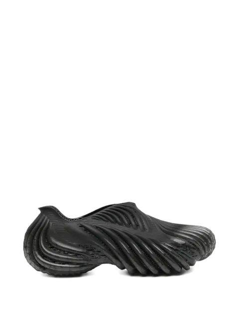 ALIVEFORM Armis Low sneakers Black ARMISLOW
