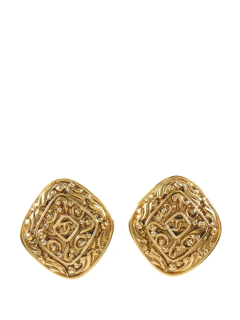 CHANEL Pre-Owned 1970-1980 CC Gold Plated Diamond Clip On Earrings costume earrings Gold YIUBJB6O1L8OB2WN