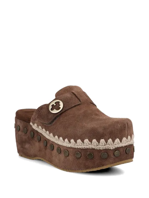 Mou logo-detail studded clogs Brown SW611001ADPB