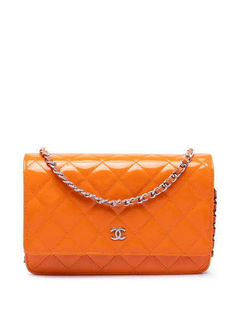 CHANEL Pre-Owned 2014 CC Quilted Patent Wallet on Chain crossbody bag Orange SA4XNTLL2WJILFJD