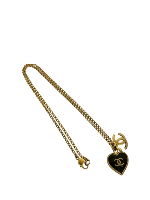 CHANEL Pre-Owned 2002 Gold Plated Enamel CC Heart Pendant Necklace costume necklace Black G7U0CGBSYQ9EEZEN
