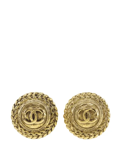 CHANEL Pre-Owned 1970-1980 CC Gold Plated Round Clip On Earrings costume earrings Gold Z9PY4AKUPNF2RKPT