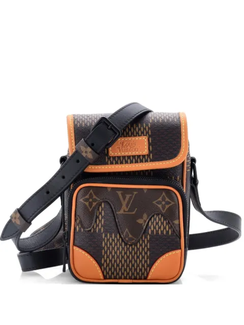 Louis Vuitton Pre-Owned Nigo Amazone Messenger Bag Limited Edition Giant Damier and Monogram Canvas Nano crossbody bag Brown FURUU7UQNUBXCFXP