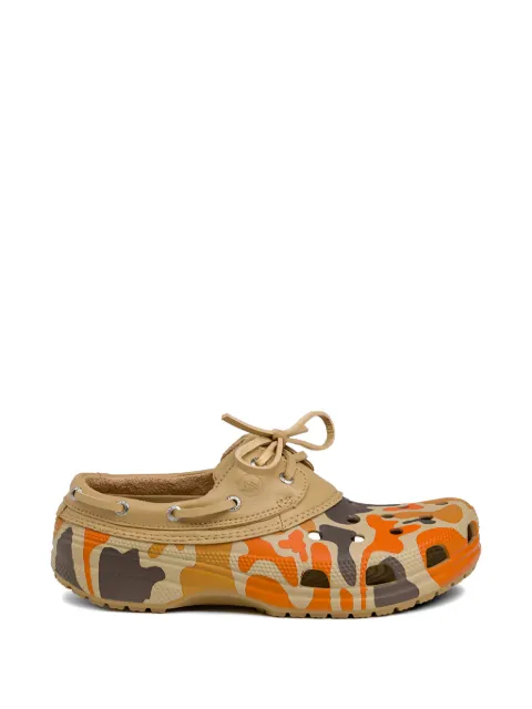 Crocs boat-effect camouflage-printed clogs Neutrals 2129512NW