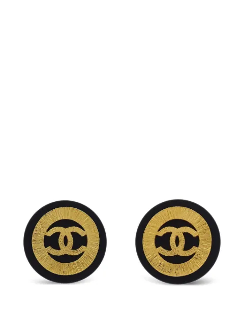 CHANEL Pre-Owned 1990-2000s button clip-on earrings Gold 154369