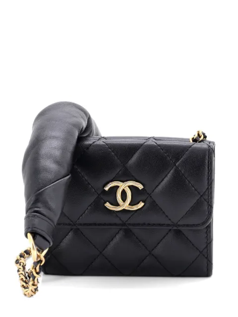 CHANEL Pre-Owned Card Holder with Padded Chain Strap Quilted Lambskin shoulder bag Black 25A8W08JIQRVE032