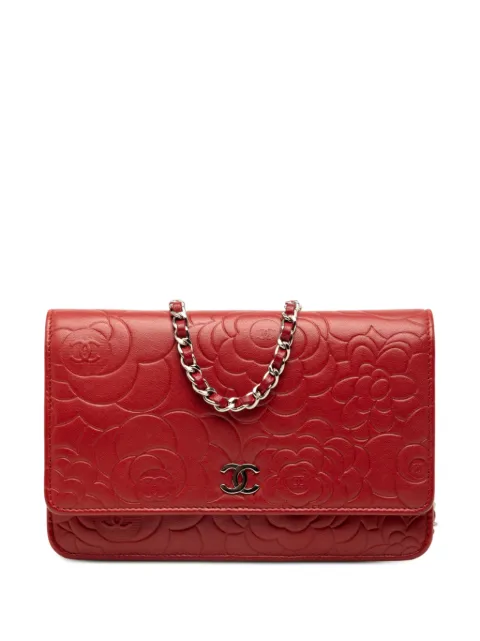 CHANEL Pre-Owned 2014 CC Embossed Lambskin Camellia Wallet On Chain crossbody bag Red 76U7GG9LREON2KX5