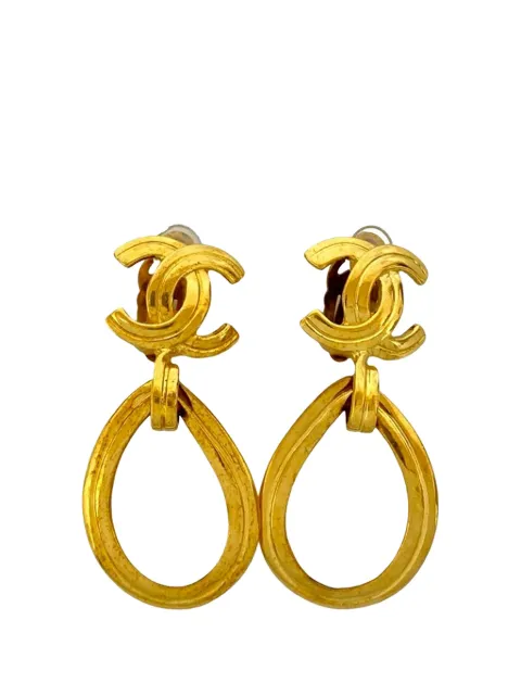 CHANEL Pre-Owned 1996 CC Gold Plated Loop Drop Clip On Earrings costume earrings Gold 9GR927YK3OQ6BO2P