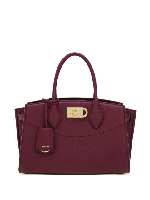 Ferragamo new studio soft bag (M) Red 789528
