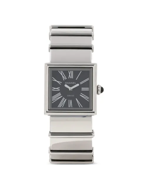 CHANEL Pre-Owned 2000s Mademoiselle 22mm watch Black 424689