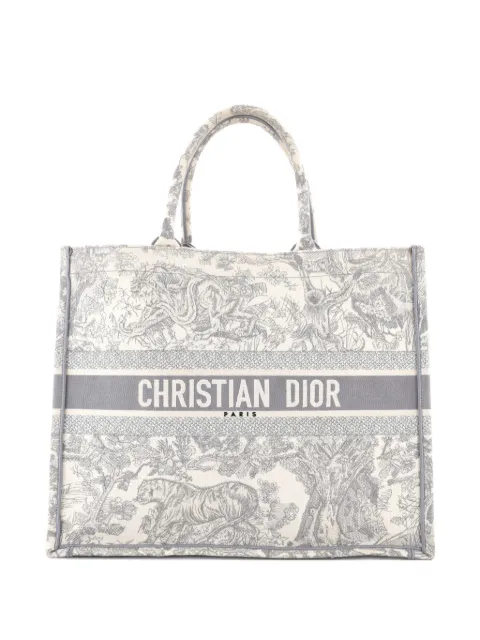 Christian Dior Pre-Owned Book Embroidered Canvas Large tote bag Grey GLYBCOYJ5QY3UUY7